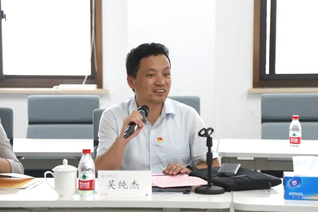 副校长姚玲珍