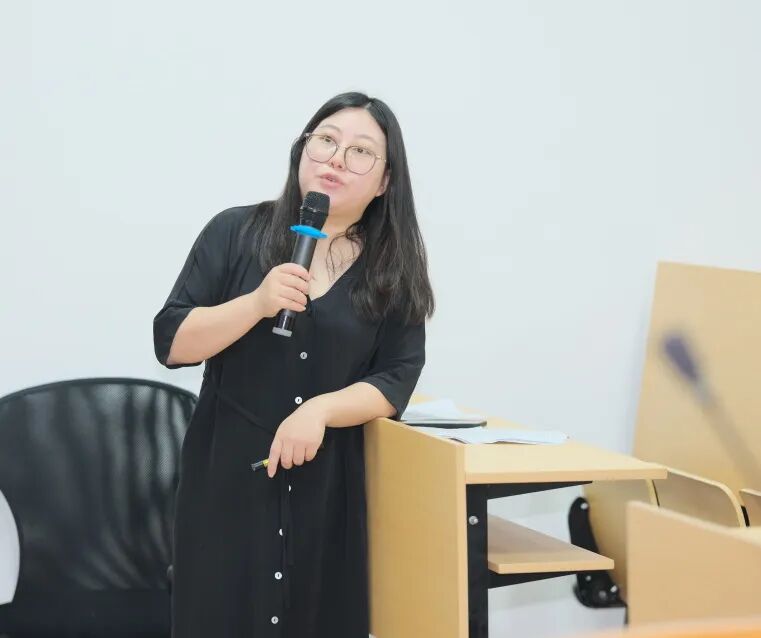 典礼由开云平台官网新人权益副院长荣军